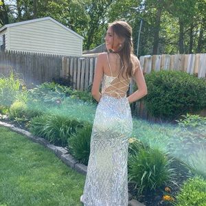 Meet your Posher, Amelia